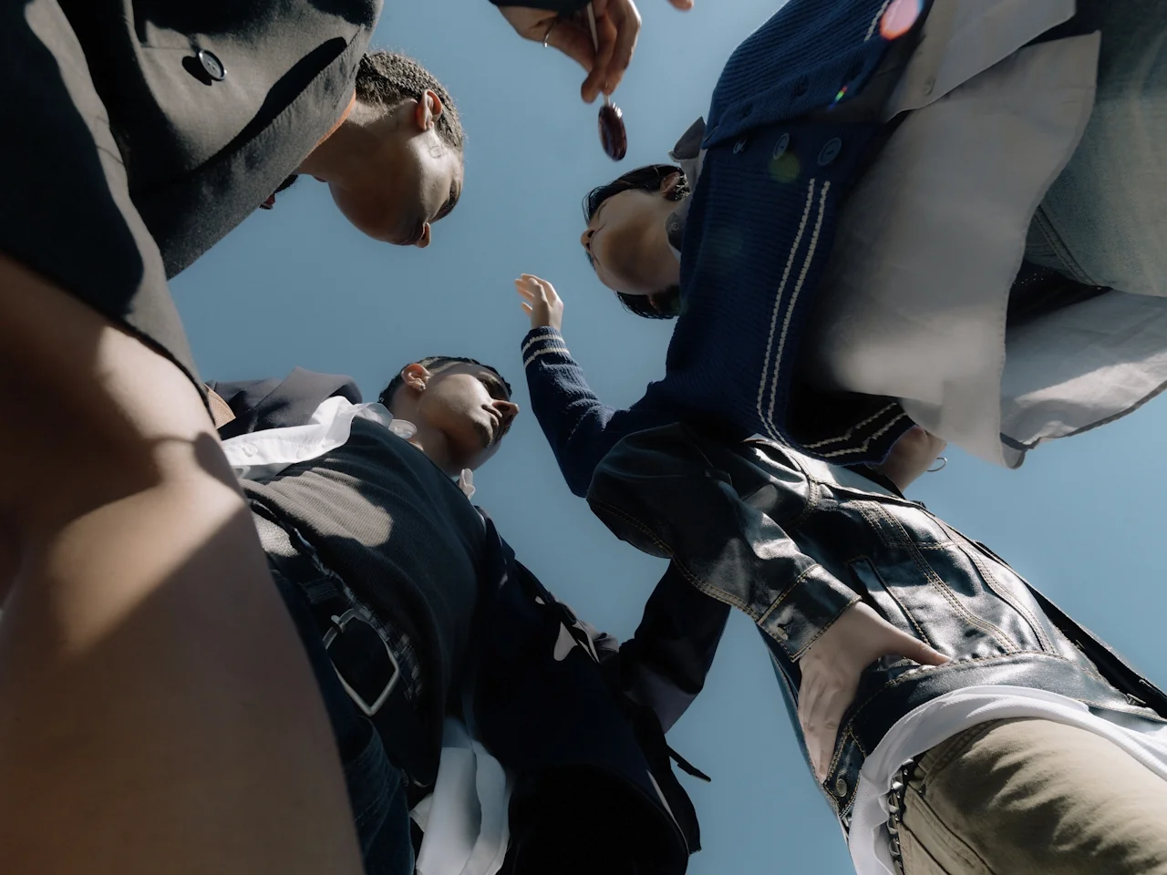 Contact Agenzy  -  team of young marketers